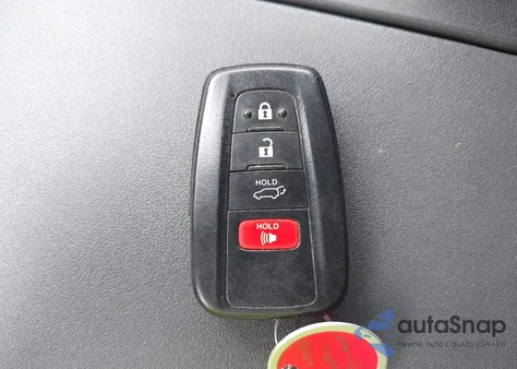 2021 Toyota Highlander Xle z USA, uszkodzony, nr VIN 5TDGZRBH4MS538876